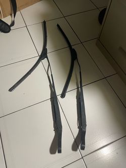 2019-2024 ram 1500 parts windshield arms