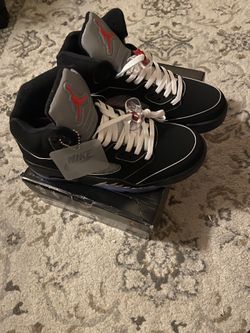 Brand New Jordan 5 Metallic 2025 Size 10 –  With Box (damaged Box) 