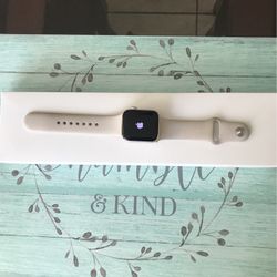 Apple Watch SE 2nd Gen 40 mm 