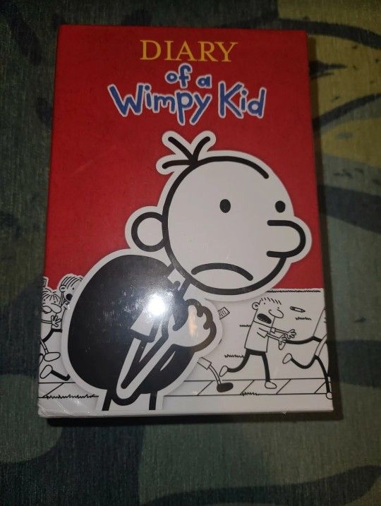 DIARY OF A WIMPY KID BOX OF BOOKS 1-4 (B-B1)