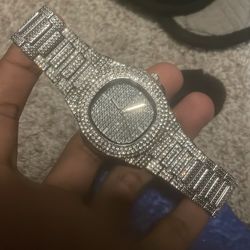 Crystal Shine watch