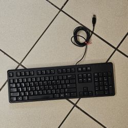 Full-Size Office Keyboard – 100% Layout, Plug & Play