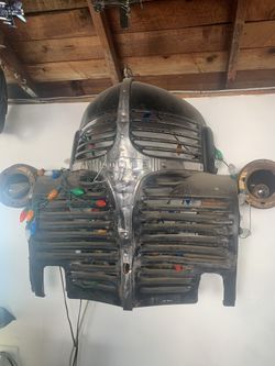 Front End Grill/ Lights Up/man Cave