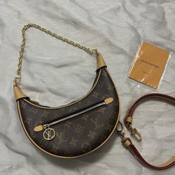 LOUIS VUITTON Loop coated canvas with cowhide trim moon bag pea bag armpit bag(119)43