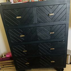 5 Drawer Decorative Dresser/Storage 