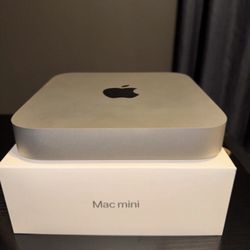 Apple Mac mini (256GB SSD, M2, 8GB, Gigabit Ethernet) Silver |Open Box|