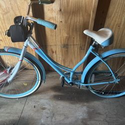 Schwinn Beach Cruiser 
