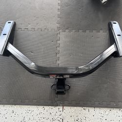 Trailer Hitch - Curt Class 3 W 2” Receiver (6000/900 Weight Capacity)