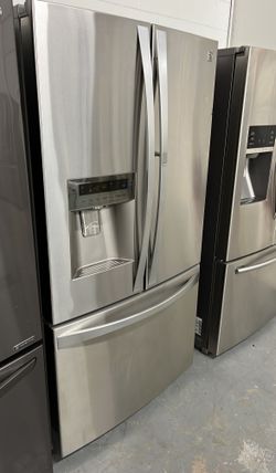 Kenmore French Door Refrigerator Fridge With Ice Maker 

