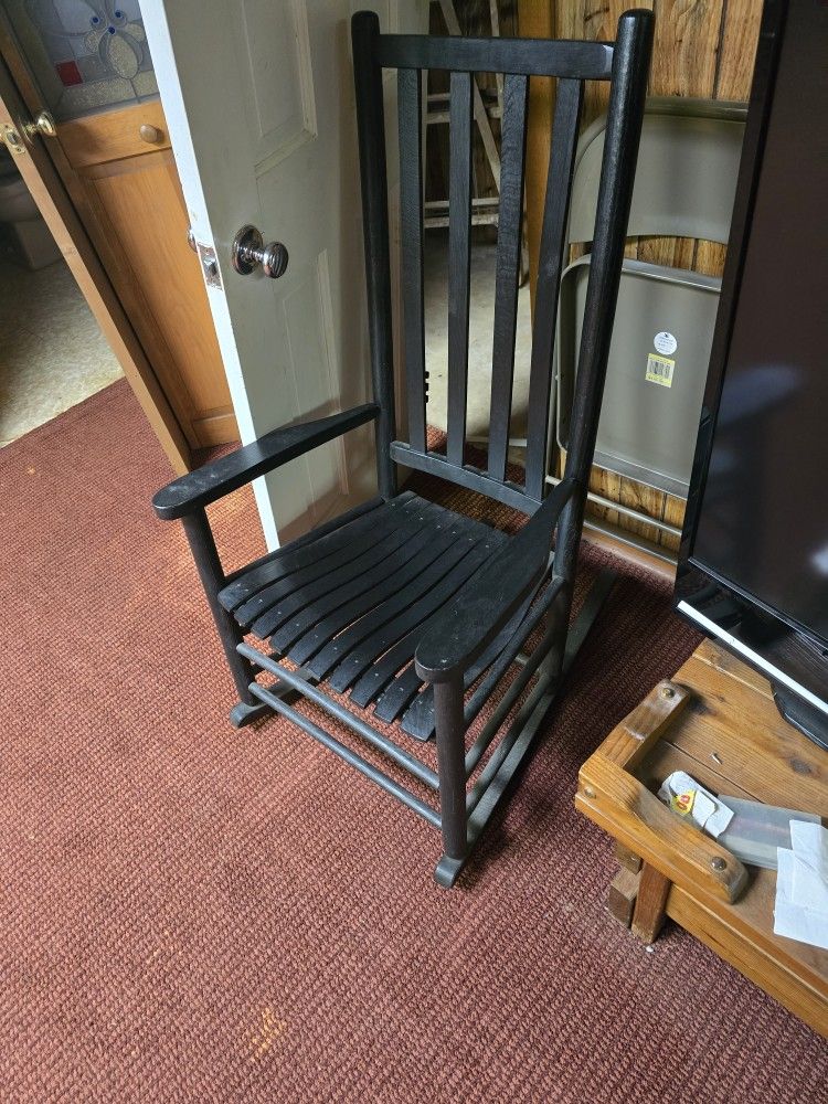 2 Rocking Chairs For Sale 