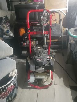 Snapper Honda motor pressure washer