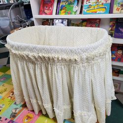 Vintage Baby Bassinet