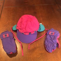 GYMBOREE WINTER HAT AND MITTENS SIZE KIDS L/XL