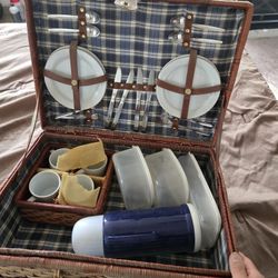 New Picnic Basket 