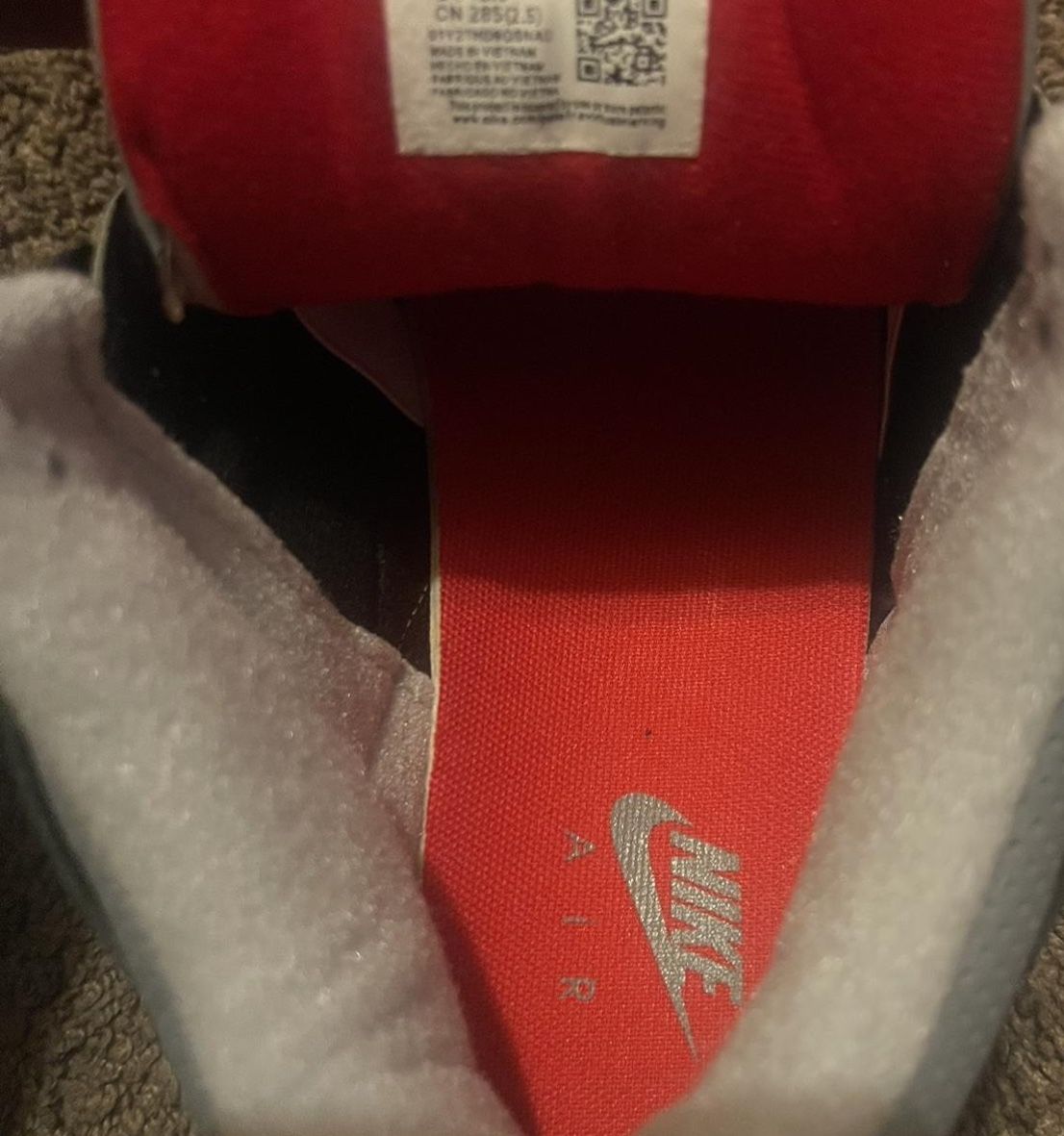 off white vapormax retail