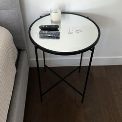Mirrored end table 