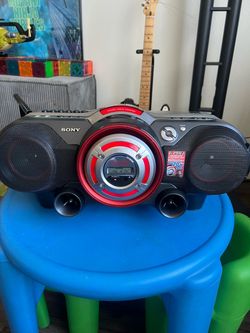 Sony CFD-G500 Stereo CD / Radio / Cassette Boombox Power Drive Woofer
