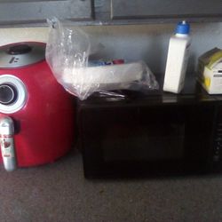 Dash Egg Shaped Air Fryer And A Microwave 