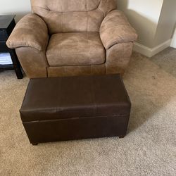 Oversized Love Chair And Ottoman 