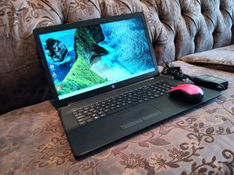 Laptop HP-17-b0021dx-core i5-12gb ram-256gb HD SSD solid