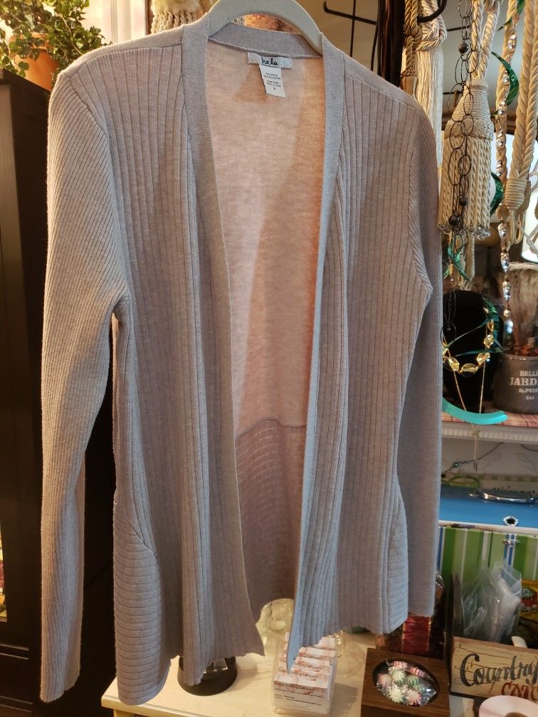 Ladies Small Kela Cardigan Sweater T
