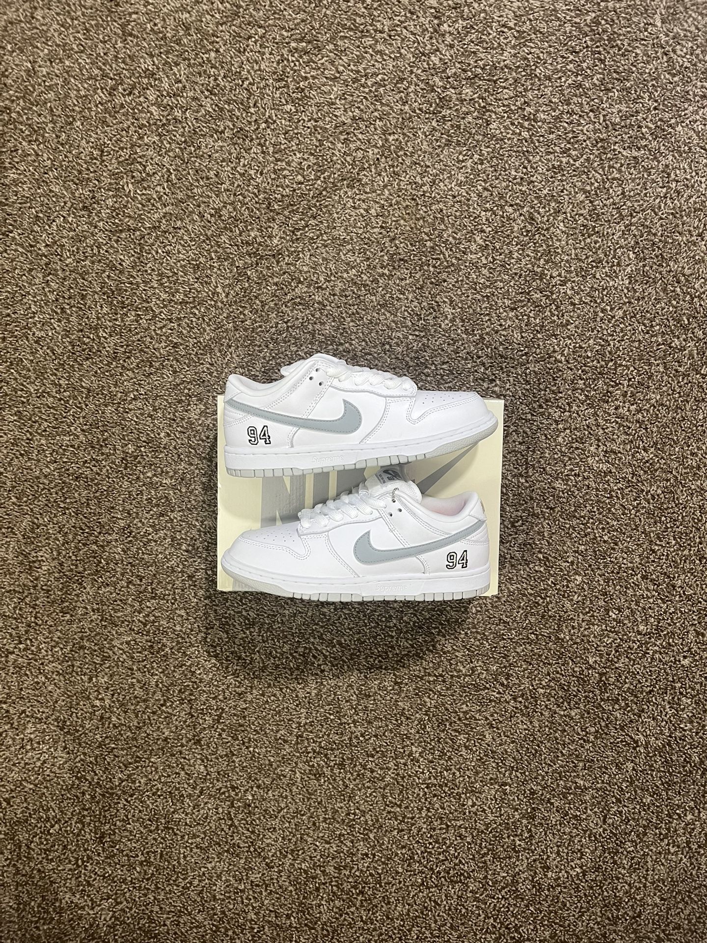 Nike SB Dunk Supreme 94 White Metallic Silver Size 6M