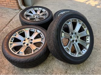 Rines 22 Denali 6 lug llantas Toyo muy buenas Chevy GMC Cadillac