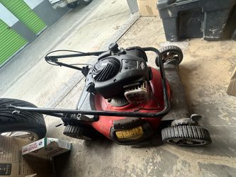 Lawn Mower. Gas. Push lawn mower. No Bag