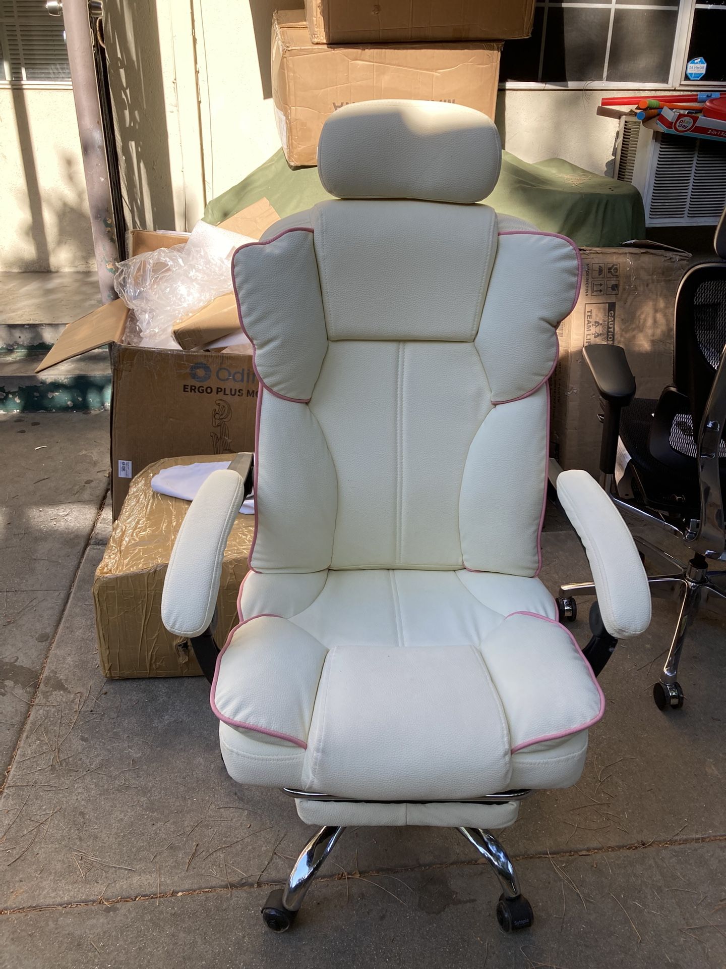 White And Pink Office Chair