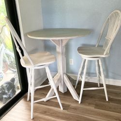 Hightop Table With Chairs