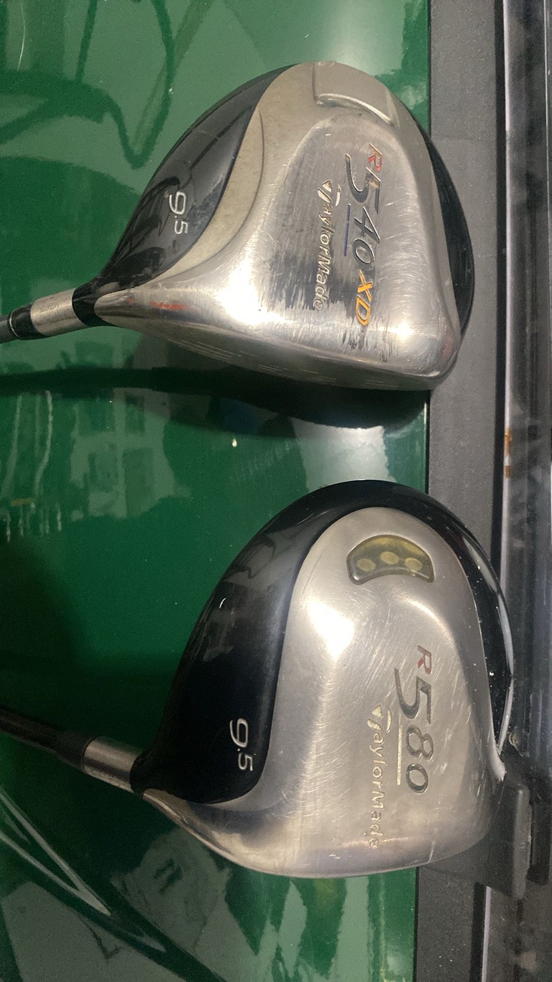 2 Taylor made Drivers Right Handed With Headcovers