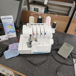 Baby Lock Bl400 Serger 