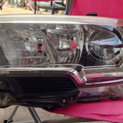 TACOMA HEADLIGHT DRIVER SIDE 