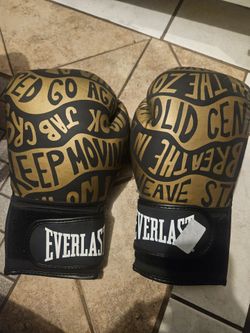 Everlast Boxing Gloves Gold and Black