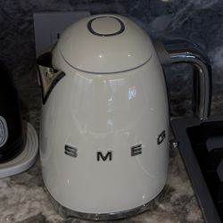 Smeg Kettle Teapot