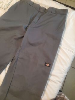 MENS WORK PANTS ( PLEASE READ DESCRIPTION)