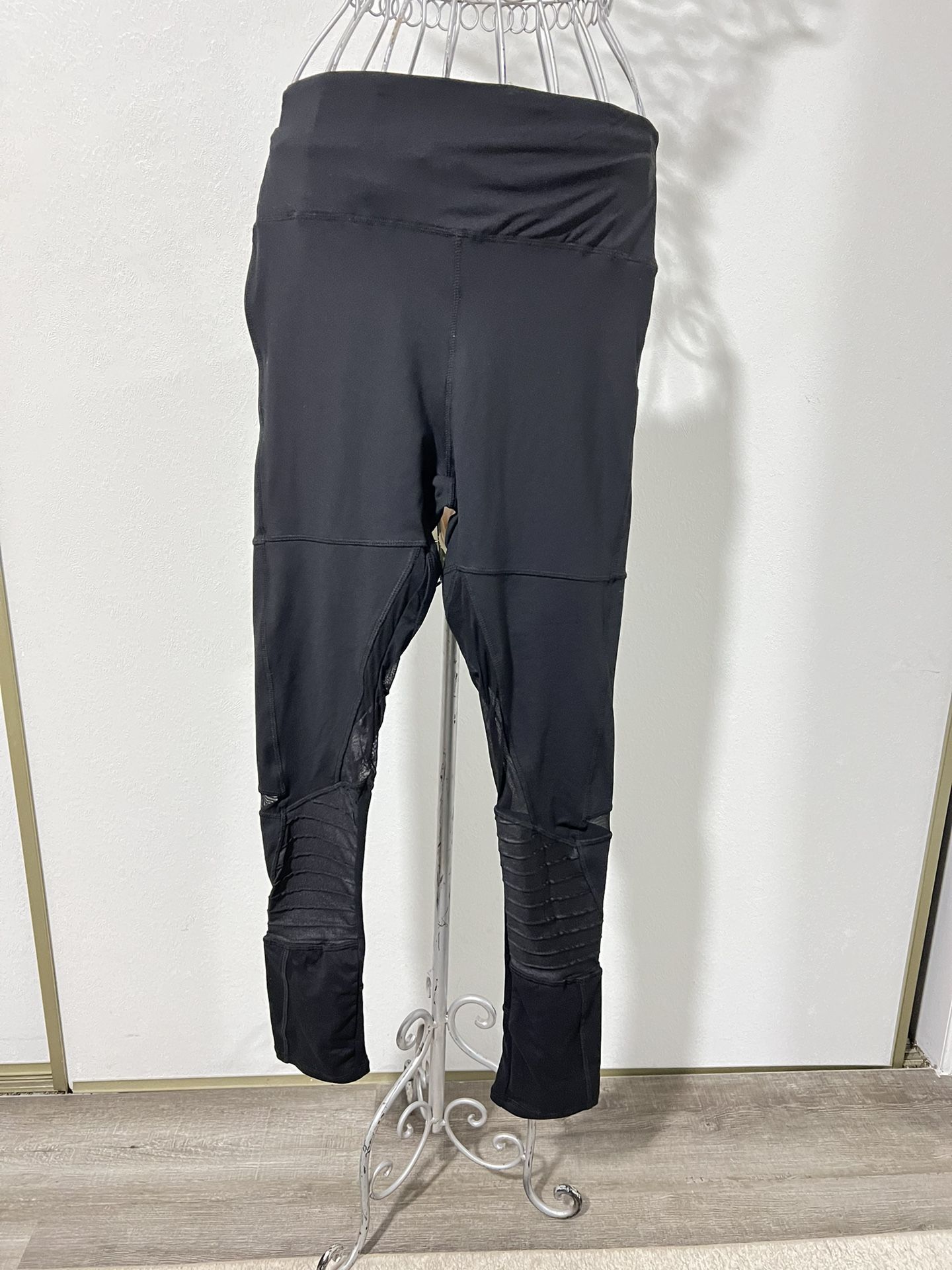 LA Society Leggings Size L Black color