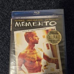 Memento Blu-ray (Sealed)