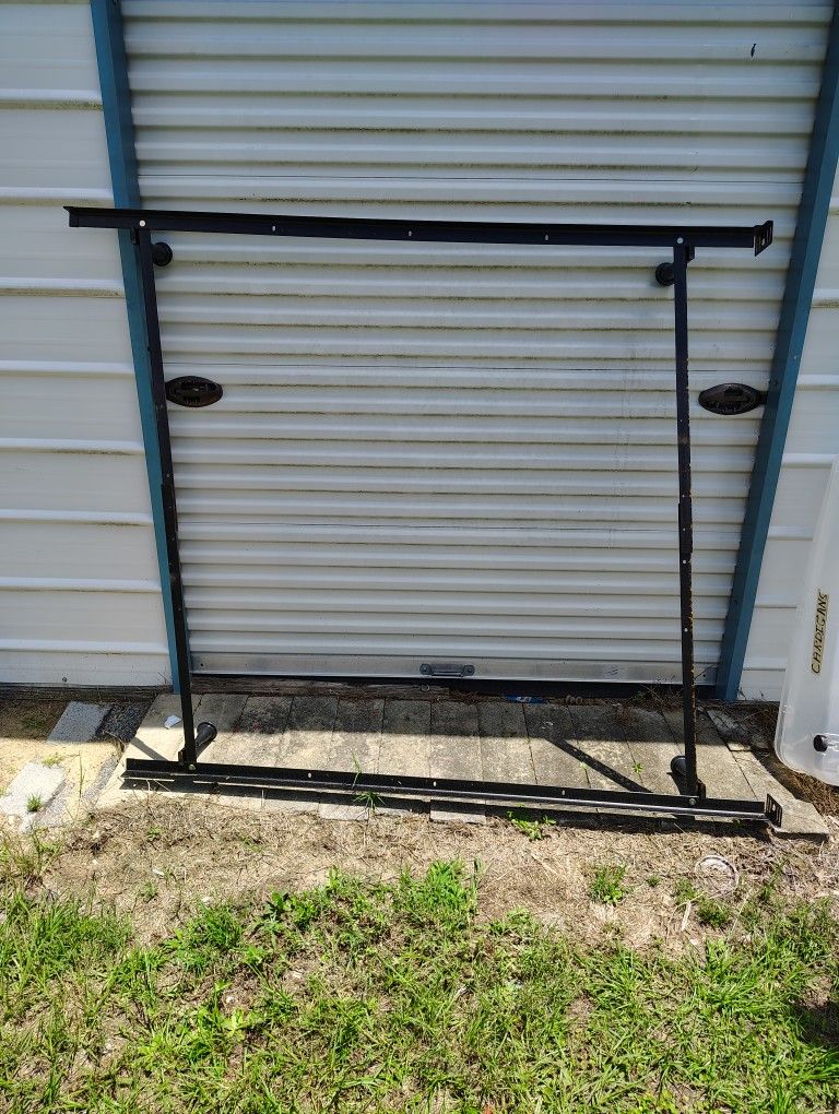 Queen Size Metal Mattress Frame