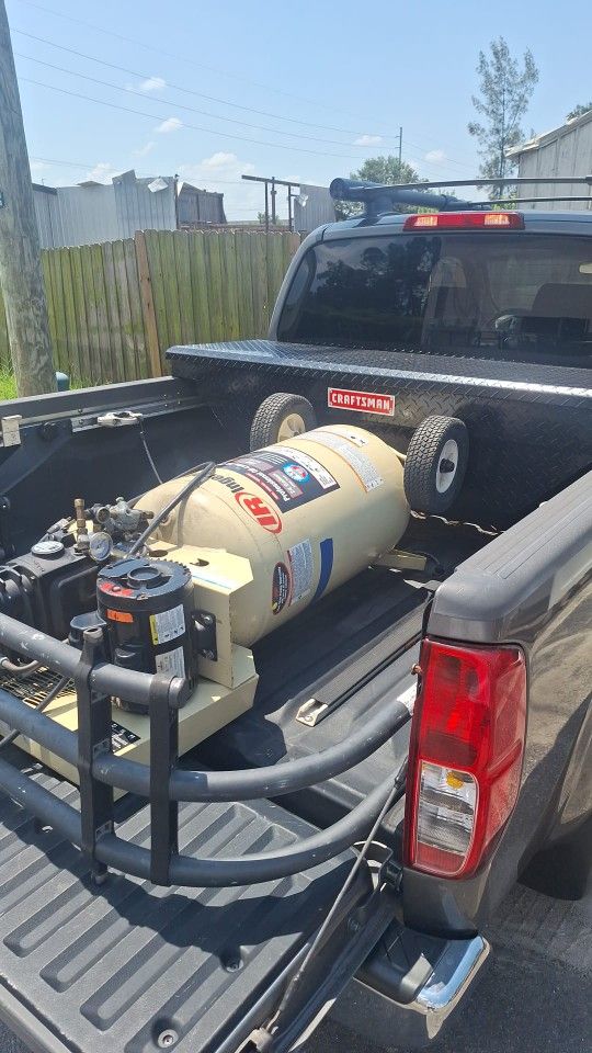26 Gallon AIR COMPRESSOR