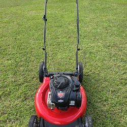 Yard Machine 21" REGULAR PUSH Lawn Mower 