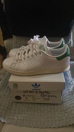 ADIDAS STAN SMITH SUPERSTAR, Size 7 Women’s