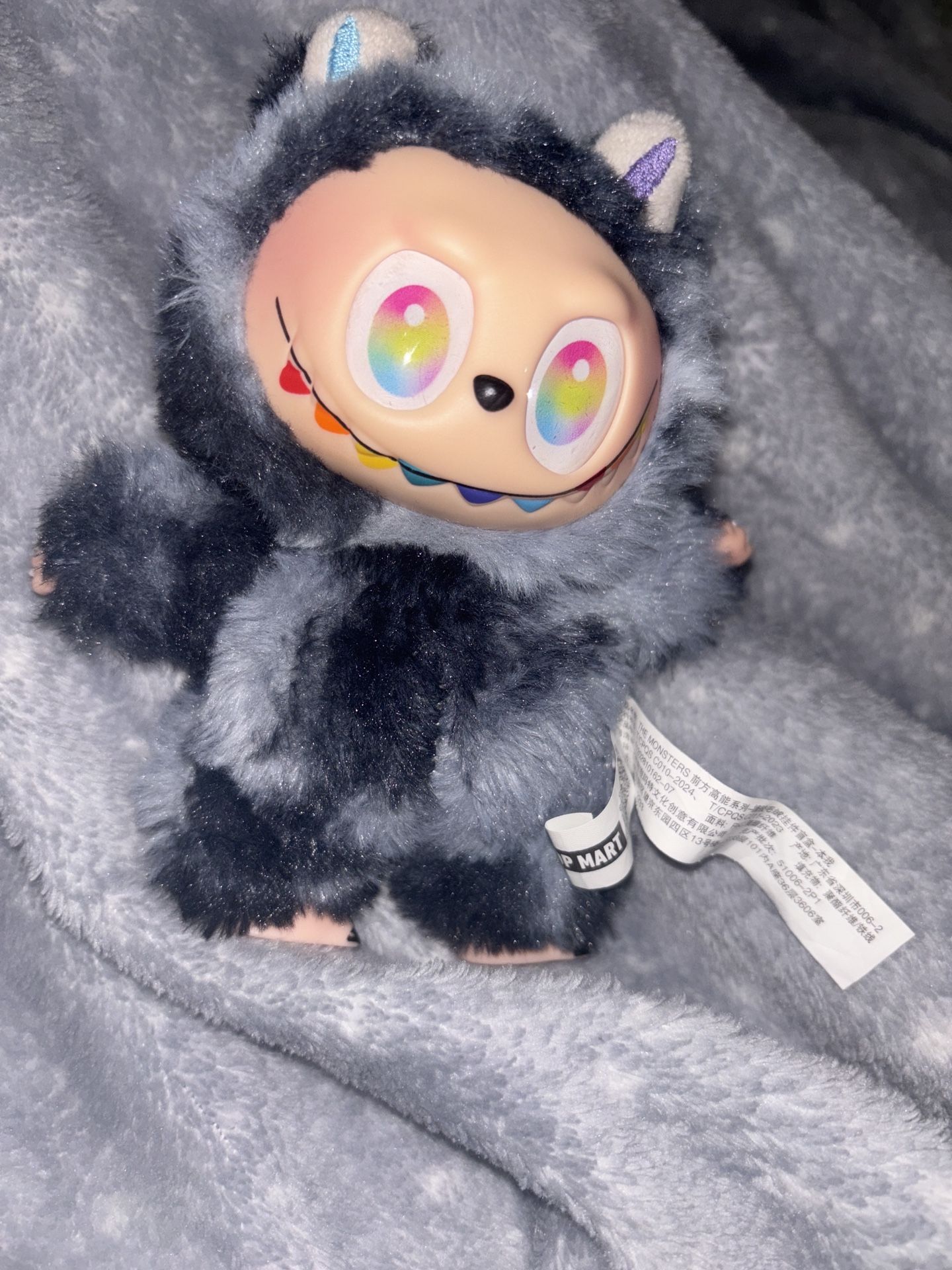 POP MART Hirono Secret Chase Figure – Rainbow Teeth & Eyes – NO BOX