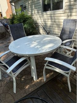 Like New High End Telescope Casual Leeward Marine Grade Polymer Sling Patio Dinning Set