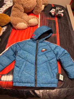 Nike coat - 6 Boys