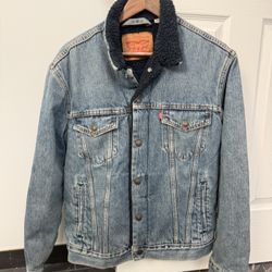 Levi’s Sherpa Trucker Jacket