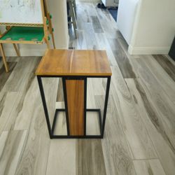 Set Of 2 End Tables