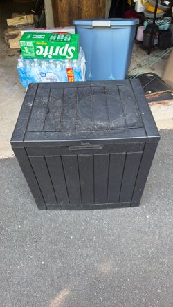 Storage box