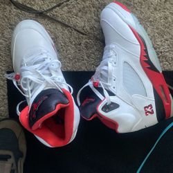 Size 10 Fire Red 5 Jordan