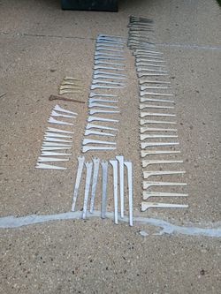 48 - KV 12 inch shelf brackets